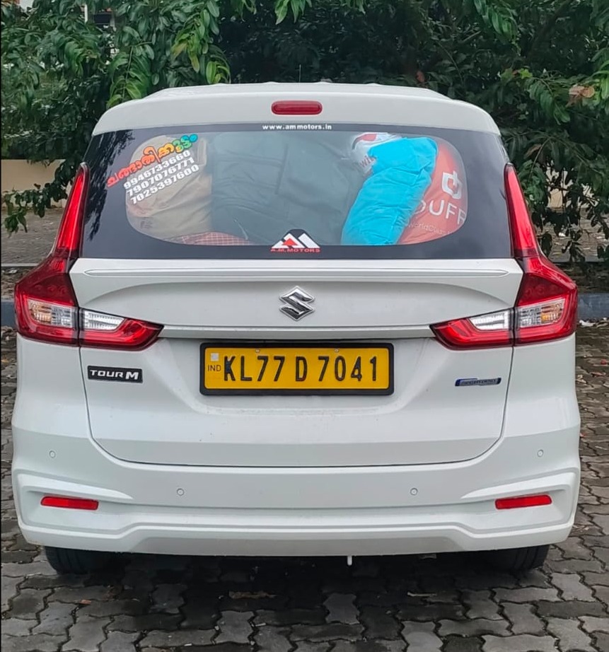 Rajesh MK . Taxi service 7 seater