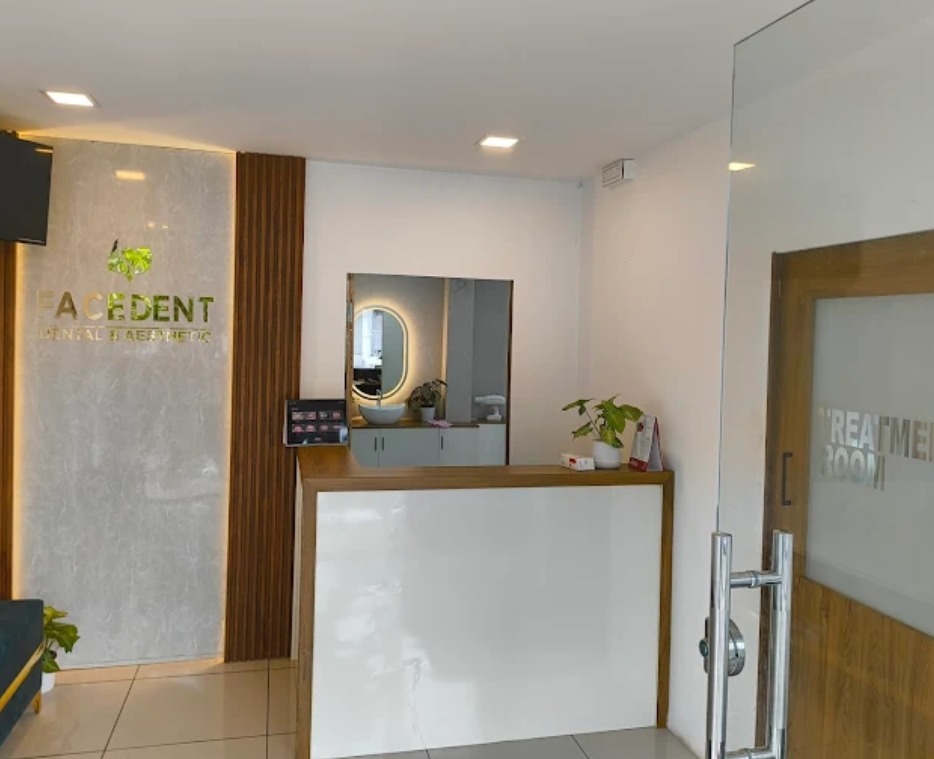 Dental Clinic : Face Dent kuttiyadi neelechukunnu