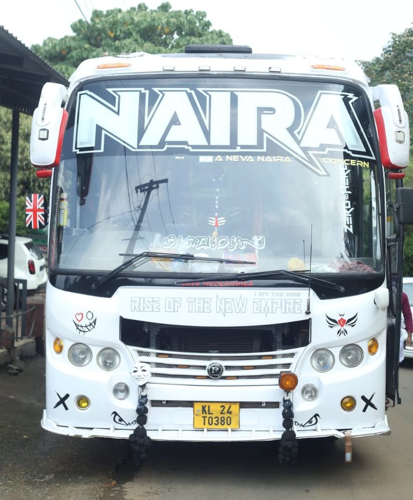 Tourist Bus : NAIRA Kakkattil