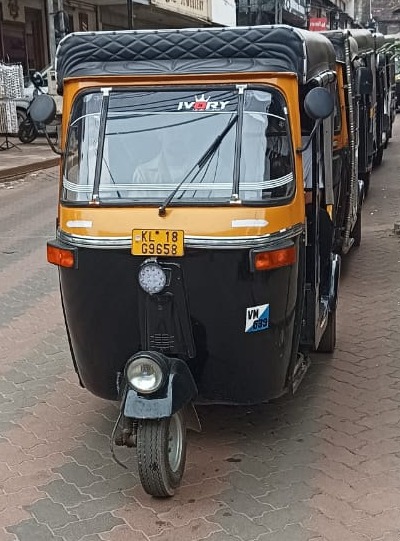Auto Vadakara; Rithun
