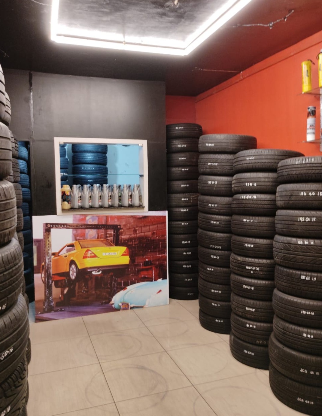 Used tyres and alloy wheel nadapuram kakkamvelly :AL DOBOWI