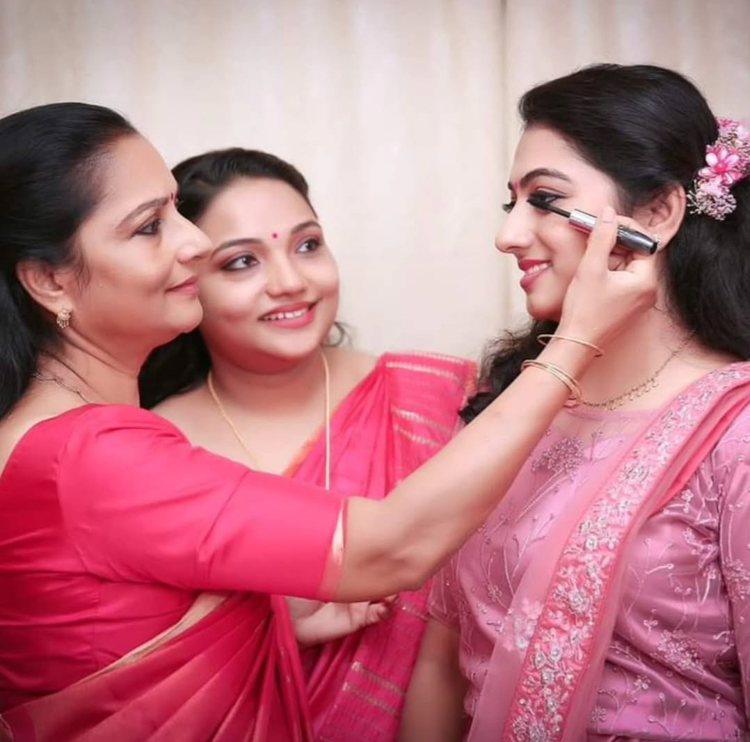 Beauty parlour thalassery,  bridal makeup studio thalassery, 