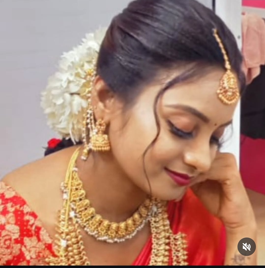 Beauty parlour thalassery,  bridal makeup studio thalassery, 