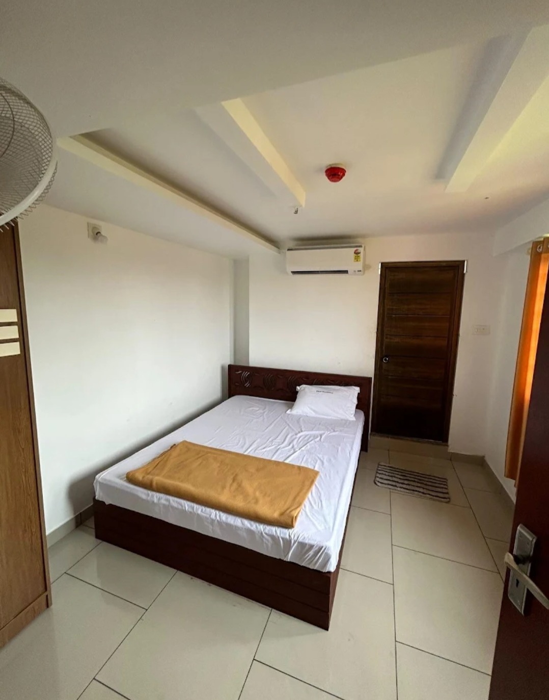 Rooms in vadakara, lodge in vadakara, residency in vadakara 