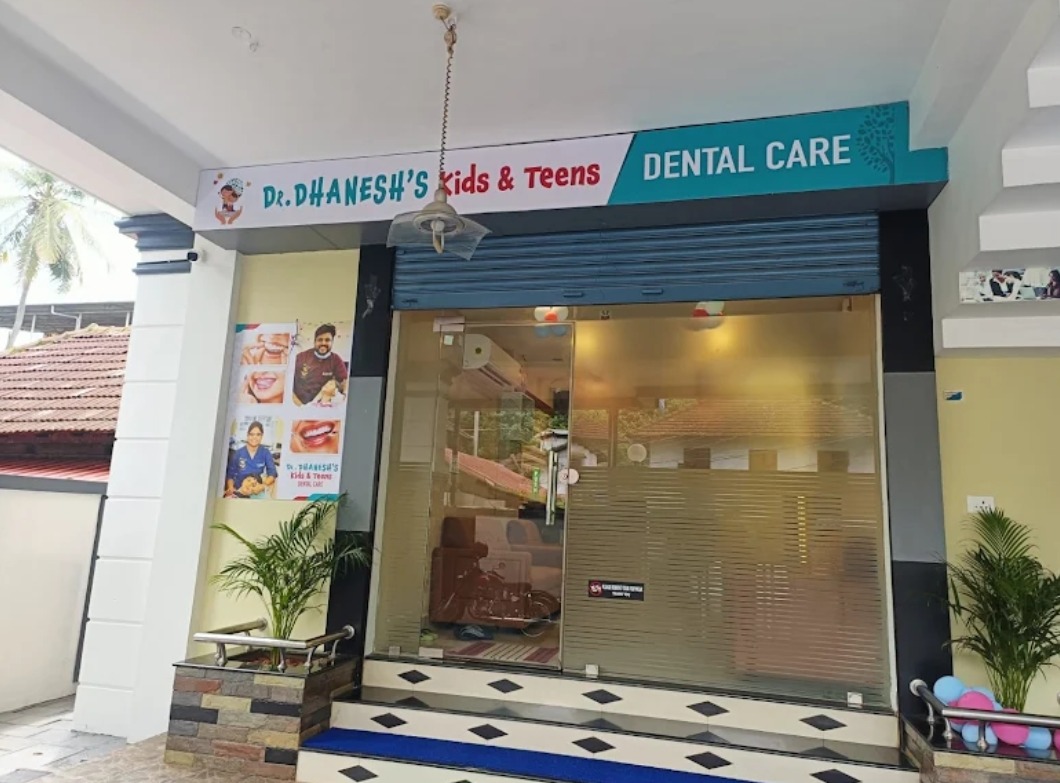 Dental clinic in kannur, dental doctor in kannur, Dental hospital in kannur 