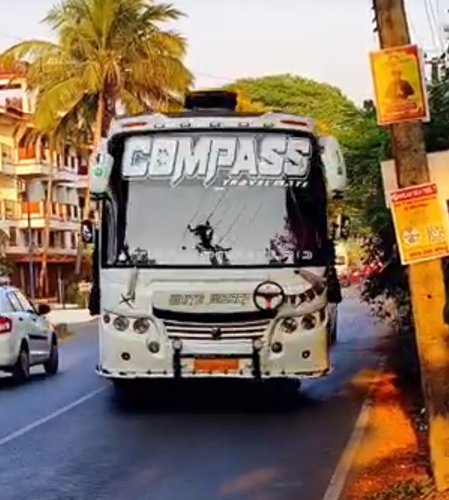 Tourist bus in wayanad Kalpetta, traveller in wayanad Kalpetta, Compass Travelmate