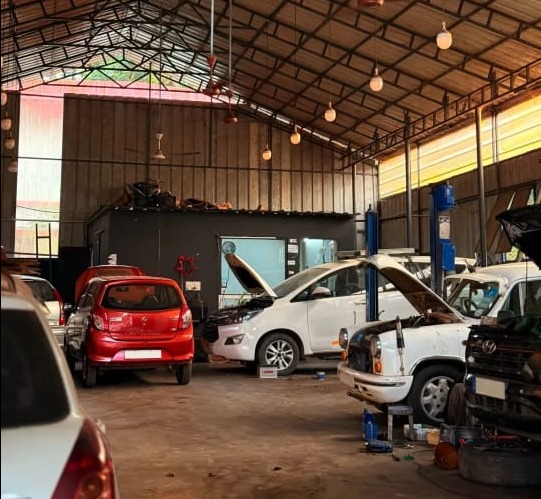 ECM Repair Kazhakuttam Trivandrum, Car Workshop Kazhakuttam ,Car AC Work Kazhakuttam,Car Mechanical work Kazhakuttam,Diya Motors