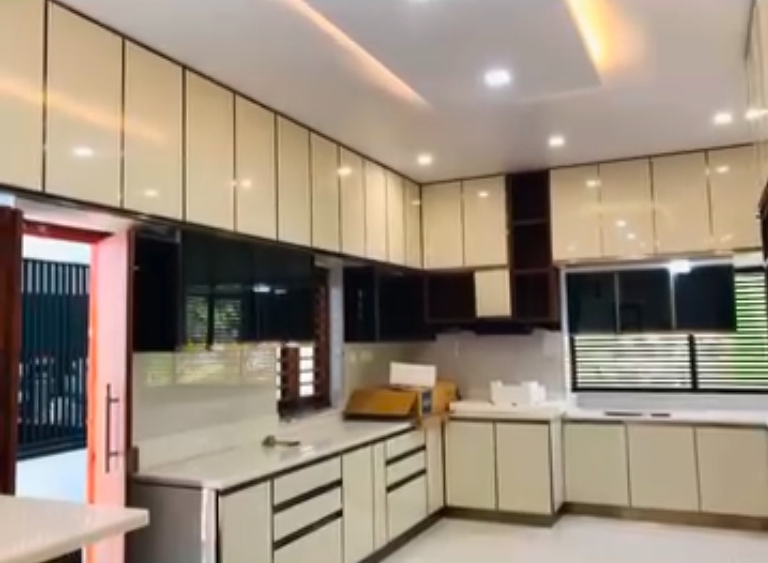  Aluminium windows Mukkam, Calicut, Doors Mukkam Calicut , De Light Aluminium Fabrication 