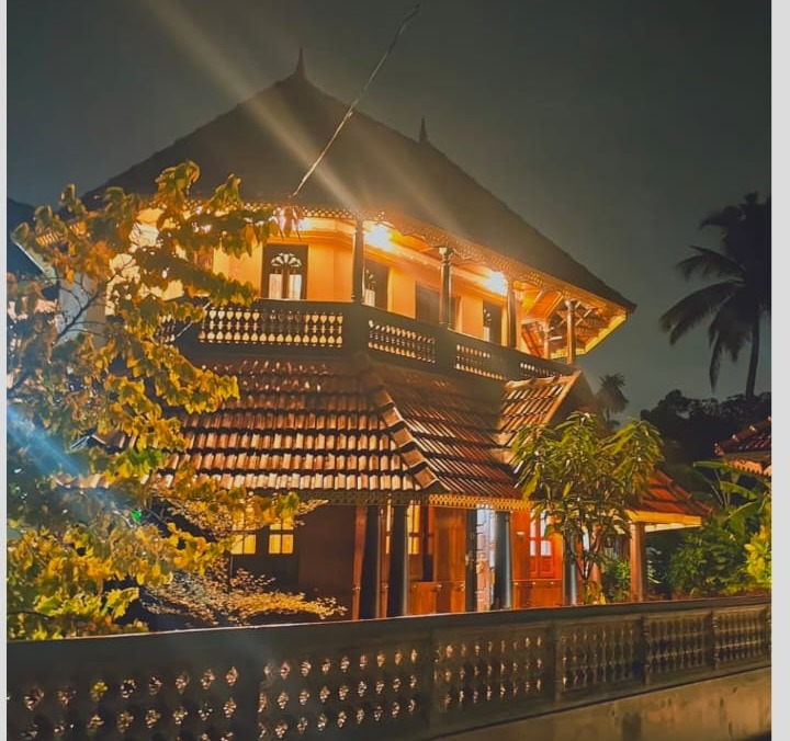 Resort in Kuttanad Alappuzha ,Heritage Resort in  Kuttanad Alappuzha,Stay in Kuttanad Alappuzha ,Thampuran Heritage Resort  Alappuzha Kuttanad,