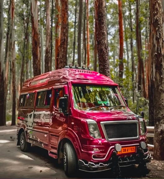 Traveller Thalassey,Traveller Vadakara,Traveller Service Thalassery,Traveller Service Vadakara, Honey Bee Travel 