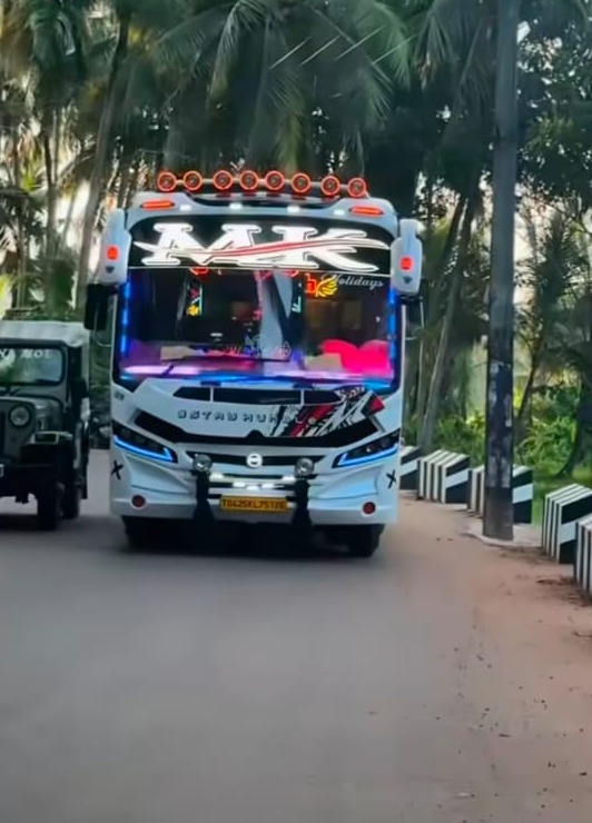 Tourist Bus Tirur,Tourist Bus Tanalur Tirur Malappuram,Tourist Bus Service Tirur,Tourist Bus Service Tanalur Tirur Malappuram,MK Holidays 