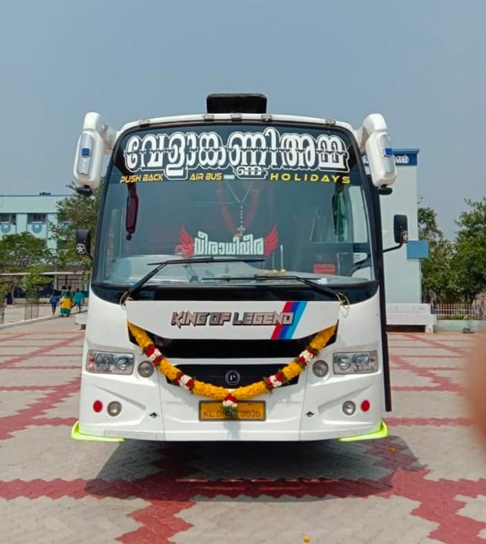 Tourist Bus Ernakulam,Tourist Bus Service Ernakulam,Velankanniamma Holidays 