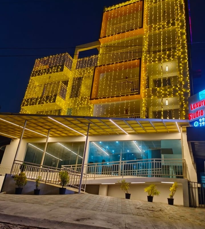 Daily Rental Apartment  Vyttila,Daily Rental Apartment Cheranallur,White Orchid Apartments Kochi