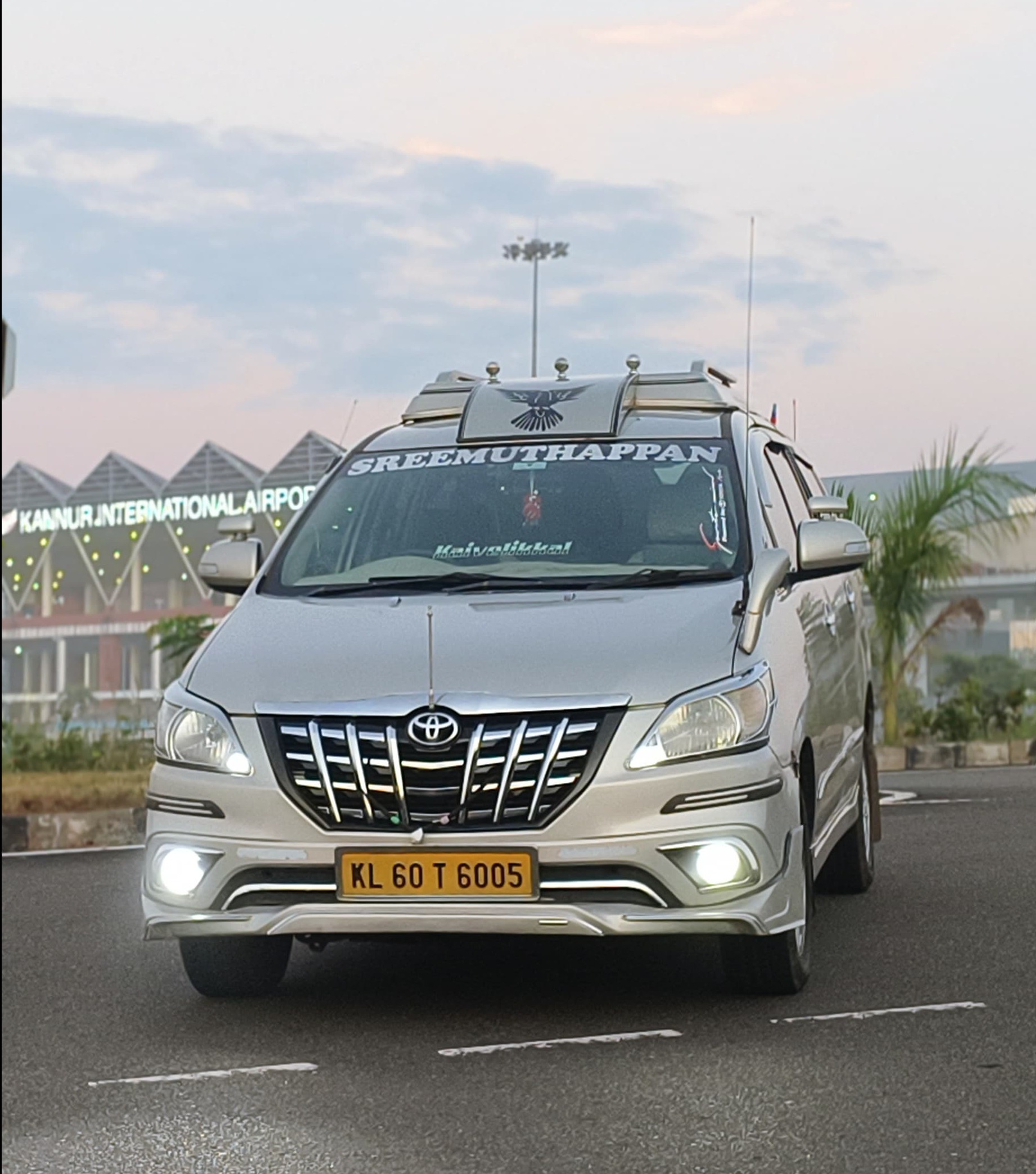 Tourist Bus Cheruvathur, Tourist Bus Payyanur, Traveller Cheruvathur, Traveller Payyanur,Sree Muthappan Holidays 