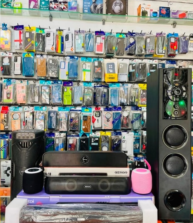 Mobile Phone Service Charummoodu,Laptop Service Charummoodu,Mobile Phone Accessories Charummoodu,Cellfix Mobiles 