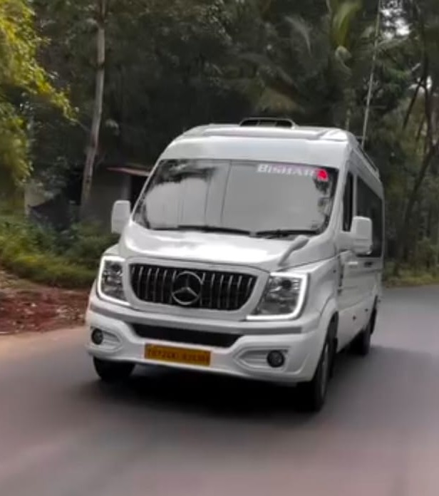 Tourist bus service  Kuthuparamba,Traveller service  Kuthuparamba,Urbania Taxi Service  Kuthuparamba,Bus tour agency  Kuthuparamba, Bishara Holidays 