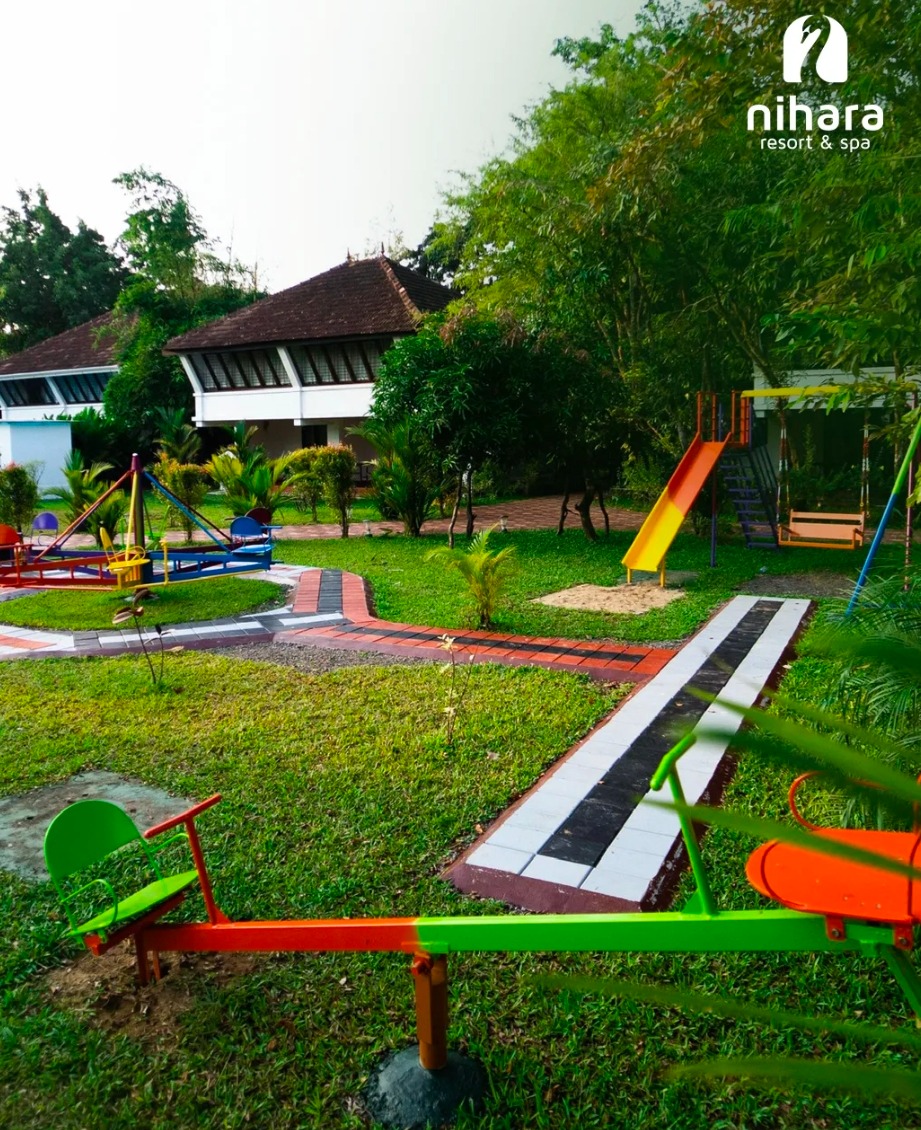 Resort and Spa Kadamakudy Kochi, Hotel Resort Kadamakudy Kochi,Nihara Resort & Spa