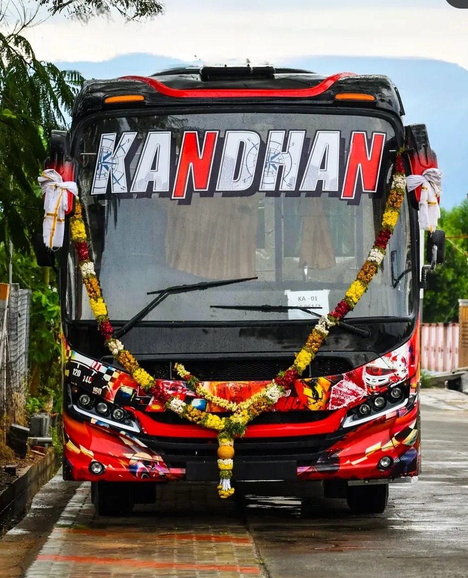 Tourist bus service Traveller service  Mettupalayam Coimbatore,Kandhan Travels 