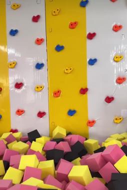 Indoor play area Edakkara Malappuram, kids play zone Edakkara Malappuram, soft play center Edakkara Malappuram, Kidzy 