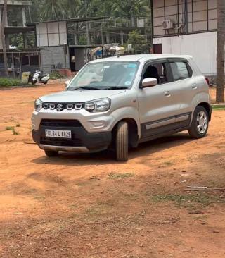 Personal driving trainer in kochi Kerala, self driving trainer in Kerala kochi, Emirates driving school kochi Kerala 