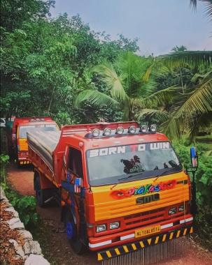 Earth movers renel services JCB Hitachi Tipper Attingal, Building  Construction material suppliers in Attingal, Travel service Attingal, Bon to Win 