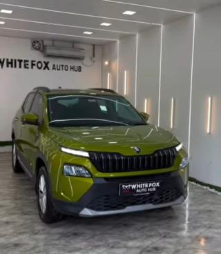 Car wash service in  kodungallur,car detailing service in kodungallur,graphene ceramic coating service in kodungallur,White Fox Auto Hub