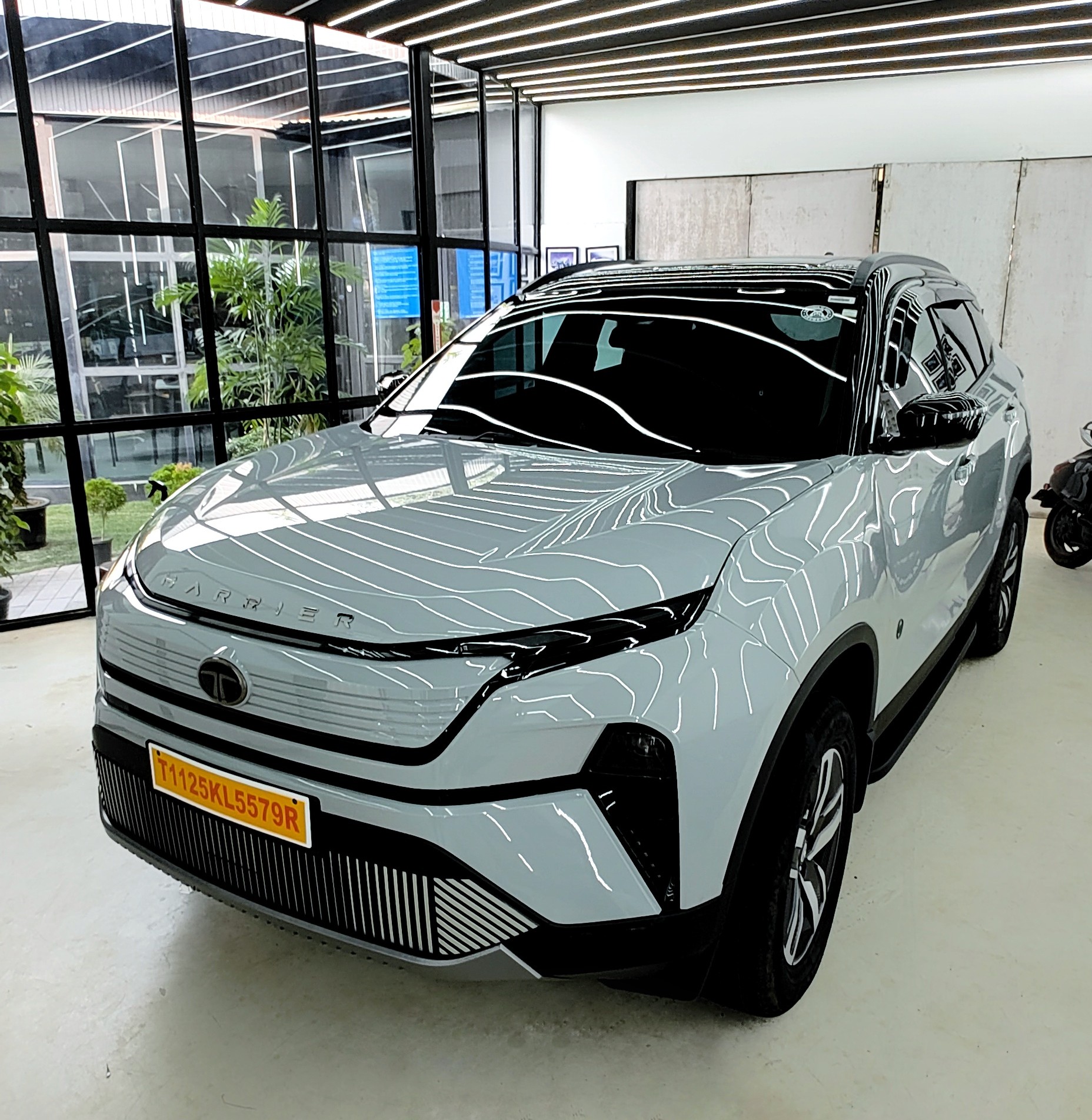 Ceramic Coating irinjalakuda thrissur, Menora we2 auto detailing studio 