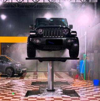 Car wash in vyttila kochi,Car detailing in vyttila kochi, ceramic coating paint protection in vyttila kochi,Wax House Auto Detailing 