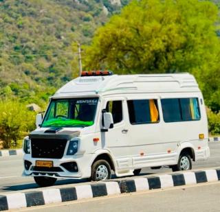 Traveller service in trichy chennai,Tour operator in trichy chennai,Srinivasa Holidays 