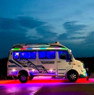 Traveller service in trichy chennai,Tour operator in trichy chennai,Srinivasa Holidays 