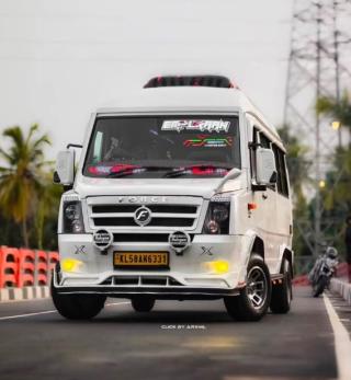 Traveller service in kadirur,Traveller booking in kadirur,Empuraan Travel Hub 