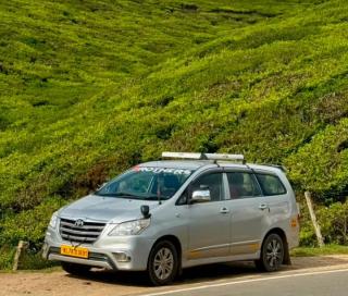 Traveller service in vallithode kannur,Taxi service in vallithode kannur,Earthmovers service in vallithode kannur,Brothers Holidays 