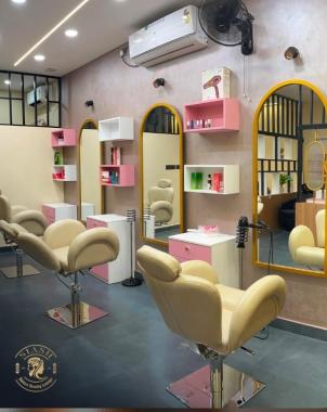 Unisex beauty salon in trikaripur payyanur,Beauty parlour in trikaripur payyanur,Makeup artist in trikaripur payyanur,Slash Unisex Beauty Lounge 