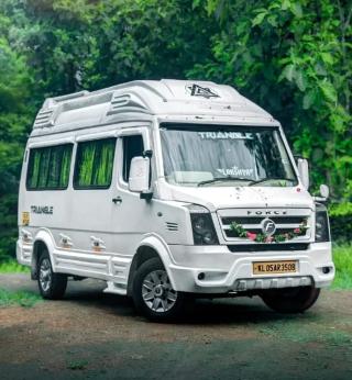 Traveller service in perumbavoor muvattupuzha,Traveller booking in perumbavoor muvattupuzha,Triangle Travel Hub 
