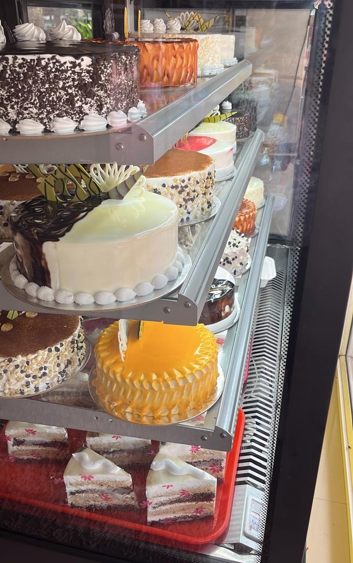 MANGO CAKE