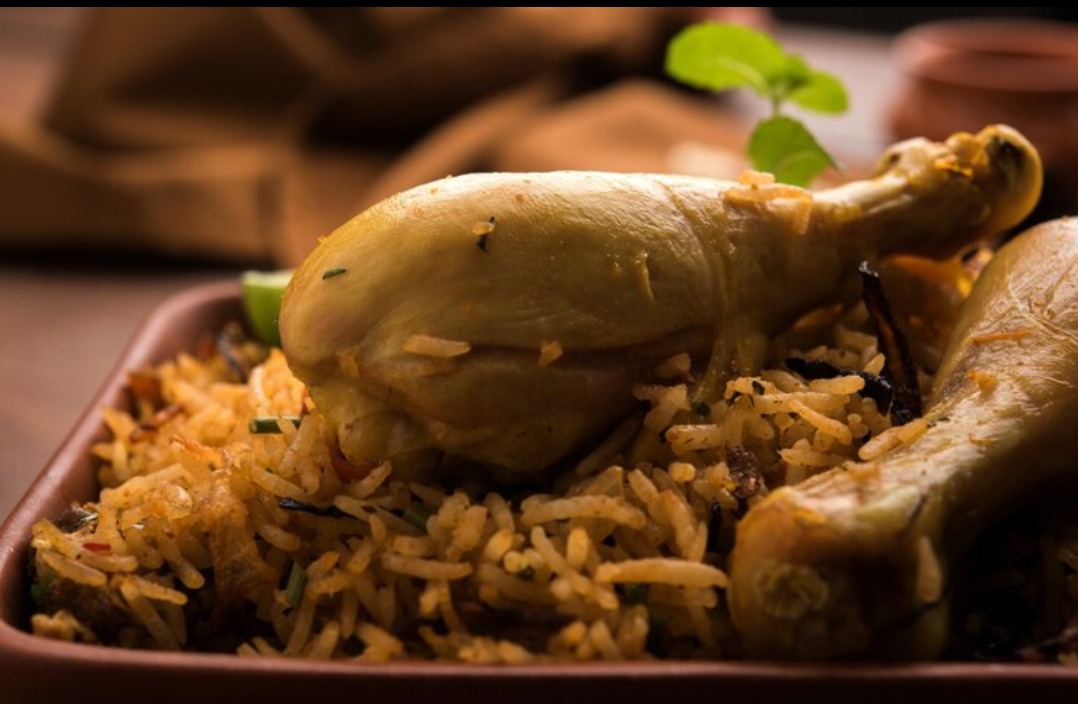 Chicken mandhi : Al shake restaurant . Delivery available