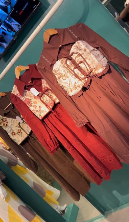  Bridel collection: BRIDE LADY DEPARTMENT VADAKARA
