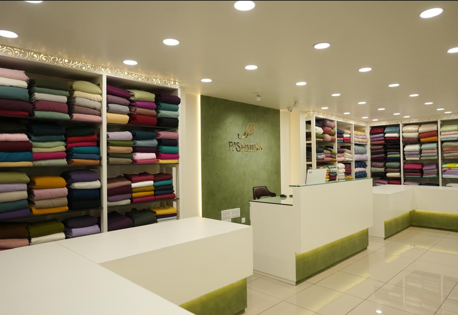 Running Material Kakkamvelly Nadapuram : Pashmina Fabrics 