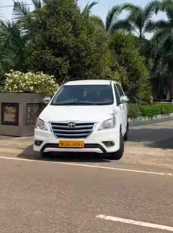 Second hand Force Tempo Traveller Seller  Thrissur  Chalakudy,Used Commercial Vehicle Seller  Thrissur chalakudy,Mecherys Travels 