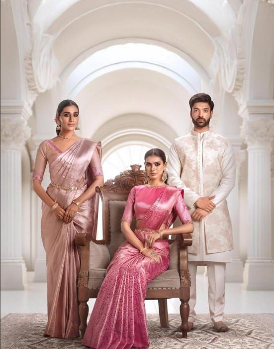 ​Shobhika Weddings our showrooms Kozhikode Kasaragod Kanhangad Koyilandy Kuttiady Nilambur Edappal, Online Purchase store shobhika weddings