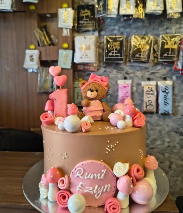 ​Custom cakes Chokli, Cake delivery Chokli,  Artisanal pastries  Chokli, Cake Club 