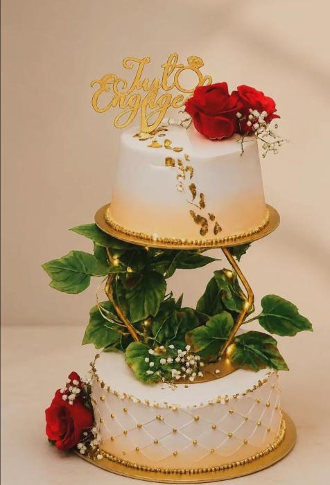 ​Homemade cakes and chocolates Velachery Chennai, ​Custom theme cakes & ​Premium chocolate delivery Velachery Chennai, ​Whisk & Frost