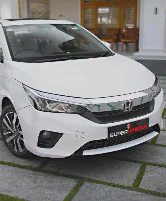  Used Car showroom Muvattupuzha, ​SuperWheels Pre-Owned Car 