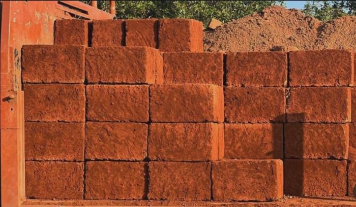 ​Redstone suppliers in Kannur , ​​Laterite stone supply in Kannur, Kannur stone all kerala delivery, Kannur stone 