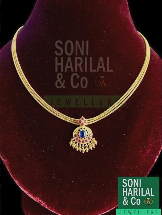Jewellery shop in Thrissur, handcrafted gold jewellery in Thrissur, Soni Harilal & Co Jewellery 