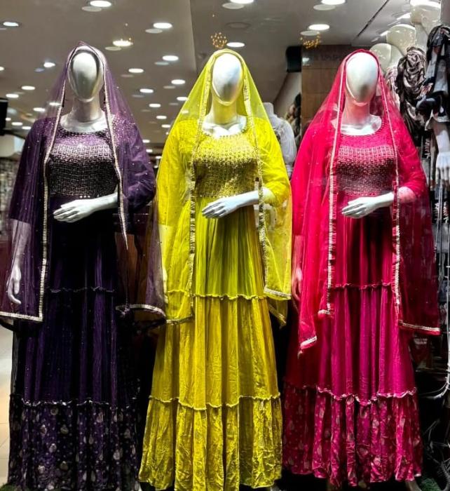 Textiles shop in kannur payyanur,Clothing store in payyanur kannur,Ladies wear in payyanur kannur,Kids wear in kannur payyanur,SALWAS Ladies & Kids 