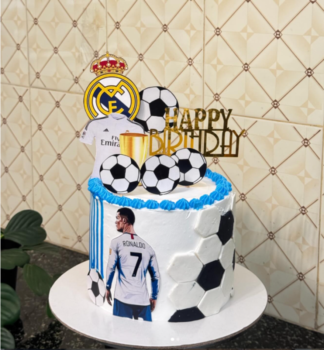 Home made cakes Manjeri Malappuram,Costomised cakes and desserts Manjeri Malappuram,Cake hut Manjeri  Malappuram