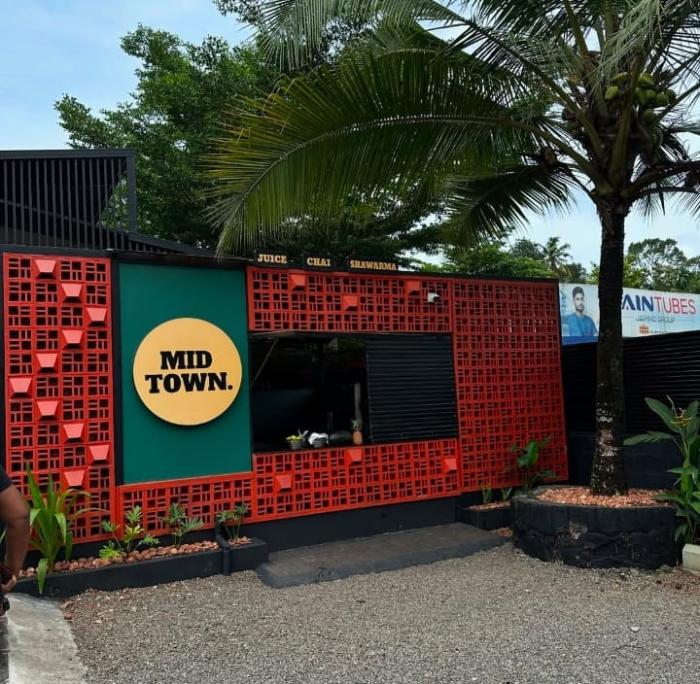  Restaurant in puthuppally kottayam,Food spot in puthuppally kottayam,Midtown Restaurant 