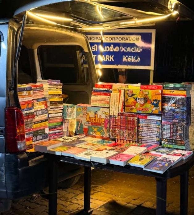 Book sales in panpillynagar fort kochi,English novel seller in kochi,Novel international shipping in kochi,Kochin Books & Co 
